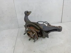 Кулак передний правый Nissan Murano Z50 (2002 - 2008) 40014CN000