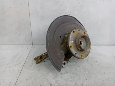 Кулак передний левый Renault Duster 2015 8200881824
