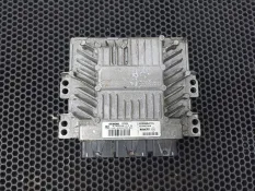Блок управления двигателем Renault Scenic 2 2006 8200804775