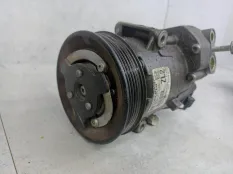 Компрессор кондиционера Opel Astra J 2012 13250608