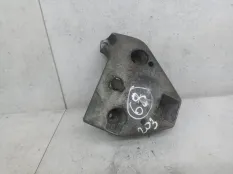 Кронштейн двигателя правый Renault Scenic рест. (1999 - 2003) 8200091277