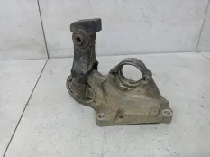 Кронштейн полуоси Peugeot 406 рест. (1999 - 2004) 9630604480