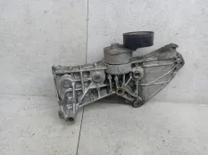 Кронштейн генератора Renault Megane 2 рест. 2008 8200669494
