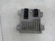 Блок управления двигателем Opel Astra J 2012 12654172
