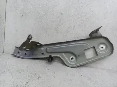 Кронштейн крыла правый Renault Scenic 4 2019 620433474R