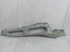 Кронштейн крыла правый Renault Scenic 4 2019 641342290R