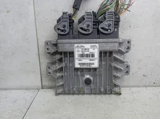 Блок управления двигателем Renault Megane 3 2009 237100914R