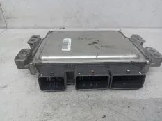 Блок управления двигателем Renault Megane 3 2010 237100121R