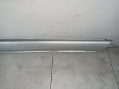 Накладка на порог правая заднего Mercedes-Benz M W163 рест. (2001 - 2005) A1636900240