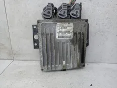 Блок управления двигателем Renault Megane 2 2005 8200469340