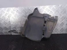 ​пыльник двигателя левый Renault Logan 2006 8200595798