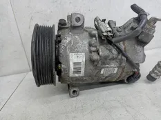 Компрессор кондиционера Renault Scenic 3 2012 8200958328