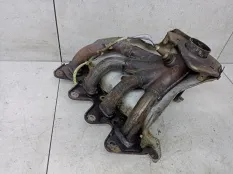 Выпускной коллектор Renault Logan 1 рест. 2011 8200586673