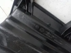 Корпус воздушногo фильтра Citroen C4 2 2016 9806561080