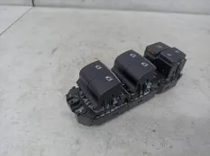 Блок управления стеклоподъемниками передней левой Toyota C-HR AX10 2018 84040F4020