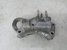 Кронштейн двигателя правый Ford Focus 3 (2011 - 2015) 7V2Q6030