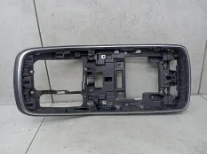 Рамка обрамление кулисы Renault Scenic 4 (2016 - 2022) 682609372R