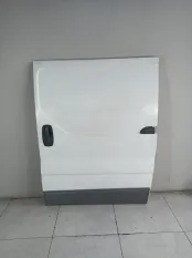 Дверь сдвижная левая Renault Trafic 2 рест. 2006 7700