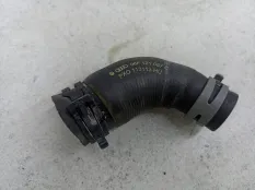 Патрубок охлаждения Volkswagen Golf 6 2011 06F121057C