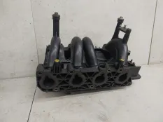 Впускной коллектор Renault Logan рест. 2010 7700273860