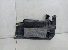 Декоративная накладка центральной консоли Toyota Land Cruiser Prado 4 J150 2-й рест. 2018 5881660080