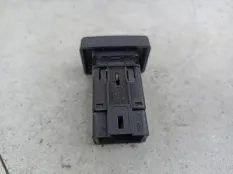 Кнопка аварийной сигнализации передней левой Renault Logan 2007 25177