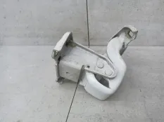 Петля крышки багажника Renault Trafic 2 рест. (2006 - 2014) 8200312304
