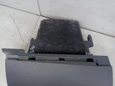 Бардачок Renault Megane 3 2011 681080020R