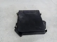 Крышка блока предохранителей Renault Megane 3 2011 284C40002R