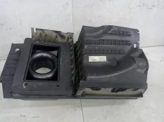 Корпус воздушногo фильтра Volvo S40 2 2004 30677533