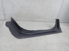 Водосток крышки багажника правый BMW 7 G11/G12 2016 7364426