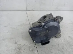 Клапан EGR Renault Trafic 3 2016 147100789R