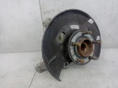 Кулак передний левый Opel Astra J 2010 13319480