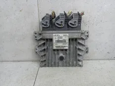 Блок управления двигателем Renault Duster 2011 237100703R