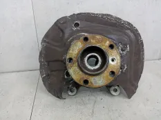 Кулак передний левый BMW X3 E83 рест. 2008 3450559