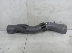 Патрубок воздушного фильтра Renault Duster 2013 165555736R
