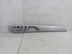 Декоративная накладка двери передней правой Mercedes-Benz GLE W166 (2015 - 2018) A0009067000