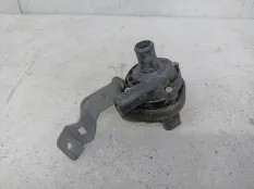 Насос антифриза дополнительный Mercedes-Benz C W205 2018 A2118350364