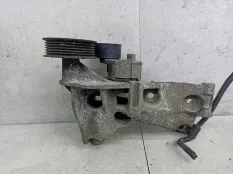 Кронштейн генератора Renault Kangoo 2 2010 8200663057
