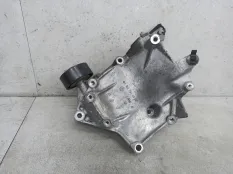 Кронштейн компрессора кондиционера Mercedes-Benz GLC Coupe C253 2018 A6512340339