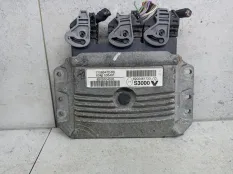Блок управления двигателем Renault Clio 3 2009 8200461733