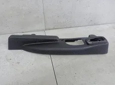 Накладка на сиденье левая Renault Megane 4 2018 1339472X