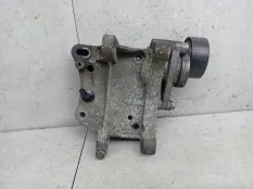 Кронштейн генератора Peugeot 307 2005 9659197780