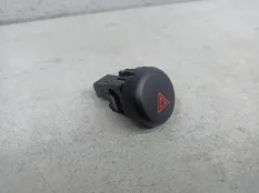 Кнопка аварийной сигнализации Nissan Juke F15 рест. 2017 S31471