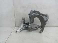 Кронштейн (крепление) Peugeot Partner 2 рест. 2015 9678325480