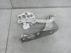 Петля капота правая Mercedes-Benz GLC Coupe C253 2018 A2538800228