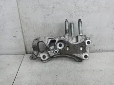 Кронштейн двигателя правый Ford C-Max 2 рест. 2017 FM506030AB