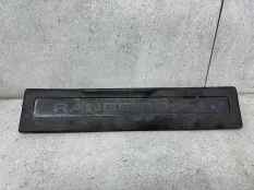 Накладка внутренняя на порог правая Land Rover Range Rover Evoque (2011 - 2015) BJ32-13200