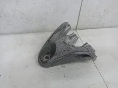 Кронштейн двигателя левый Volkswagen Touareg 2 2014 7L8199307