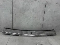 Накладка внутренняя на заднюю панель кузова Volkswagen Touareg 2 (2010 - 2014) 7P0863459